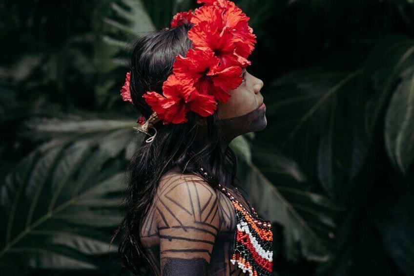 Embera Girl looks to the sky (Panama)