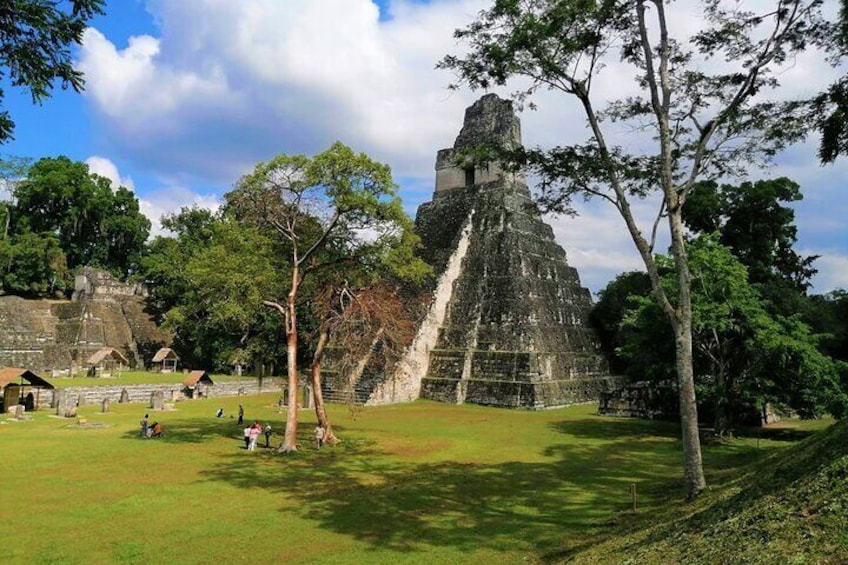 Tour to Tikal (Awesome)