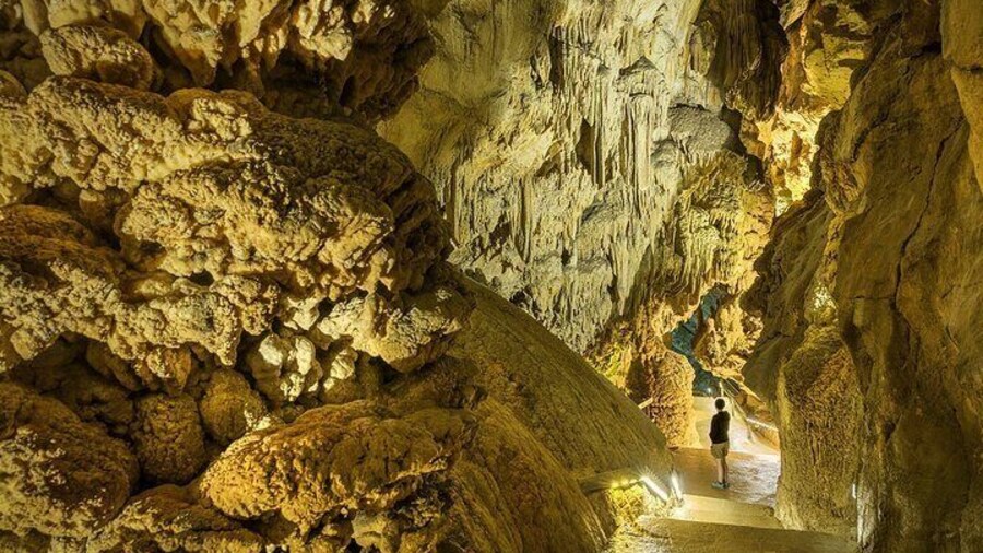 Cerdon caves gallery