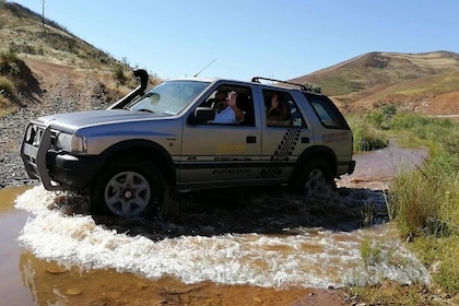 Excursion d'une demi-journée en jeep sur la côte et les montagnes de l'Alga...