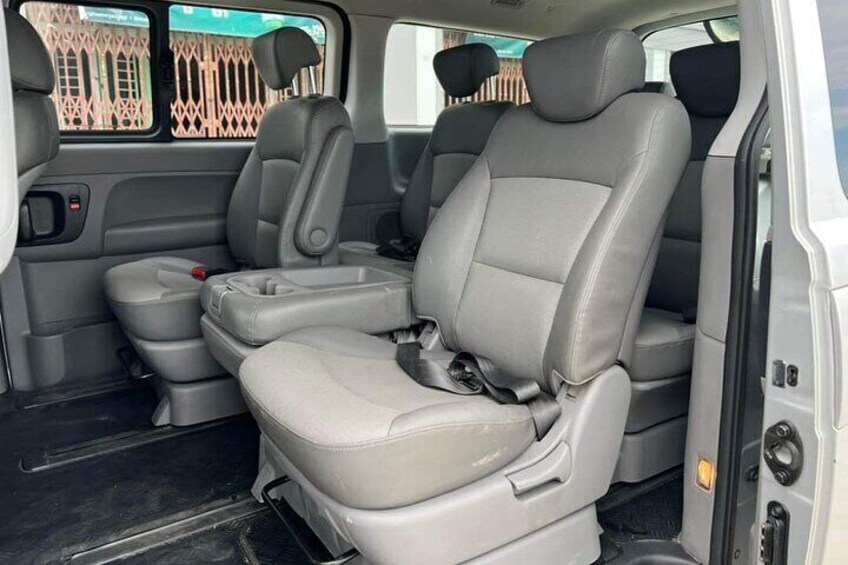 H1-8 seats Minivan