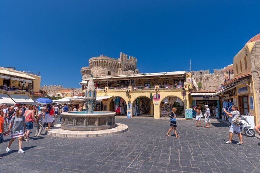 Sightseeing Walking tour in Jewish Quarter of Rhodes 