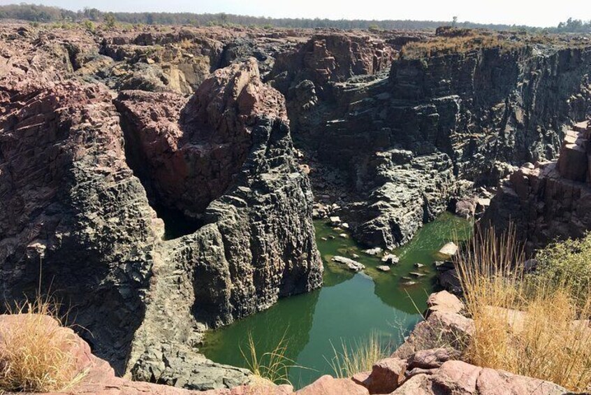 Raneh Waterfall / Canyon (dry season), Khajuraho