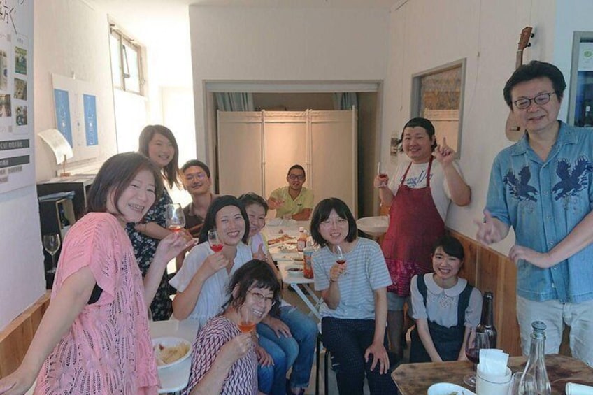 Local HAMA-WINE and Sushi Making Workshop