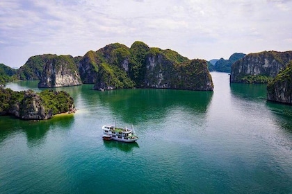 Halong Bay - Lan Ha Bay 3D2N Trip with 4Star Cruise - Kayaking and Cooking ...