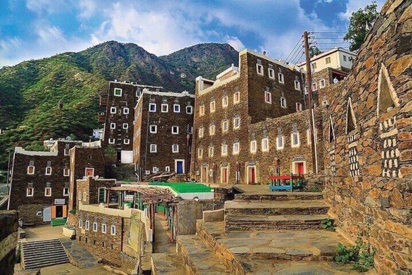 Trip to Rijal Almaa
