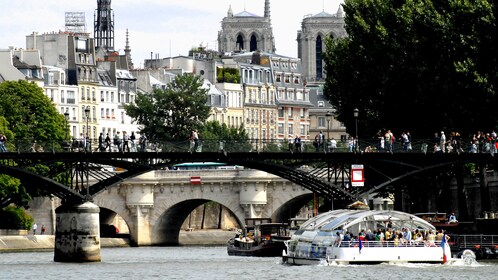Batobus Pass - Seine River Hop On Hop Off Boat