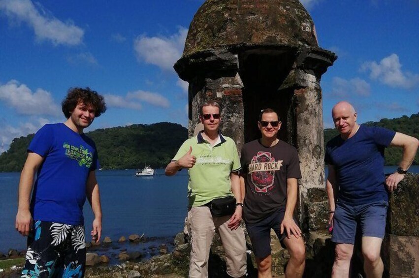 Isla Grande Tour