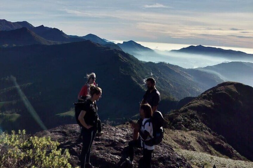 Sun-rise Trek (chokramudi)