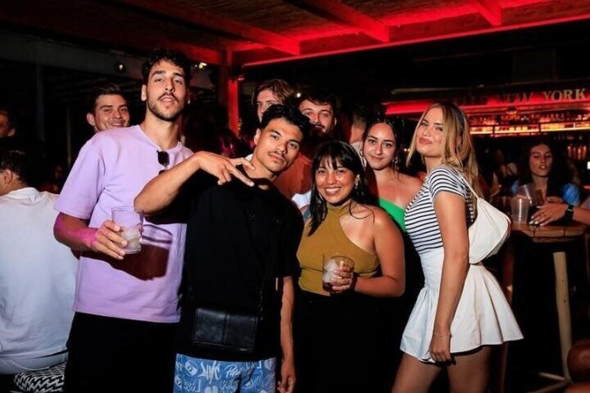 Pub Crawl + Party Night (3 Bars +VIP Entrance to a top Club )