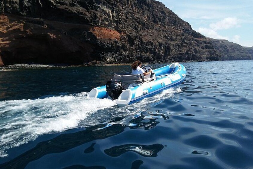 Inflatable boat without a license