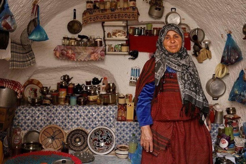 Road Trip to discover troglodyte architecture and Berber culture