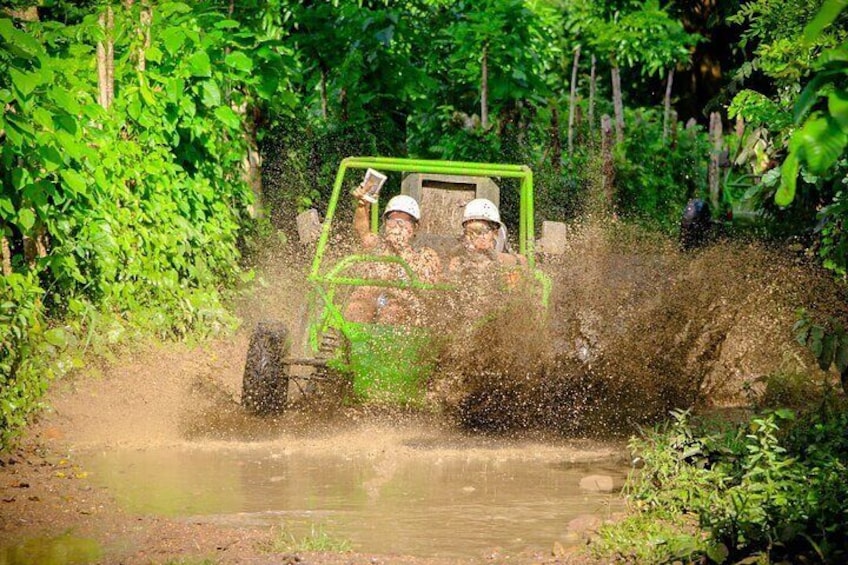Full Safari Zipline, Buggies & Horse Riding