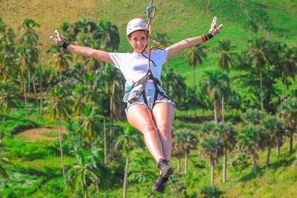 Punta Cana Zipline Adventure pluss Buggies og Ridning