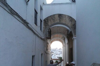Monumental Free Tour and Arab, Jewish and Christian History of Vejer (Cádiz...