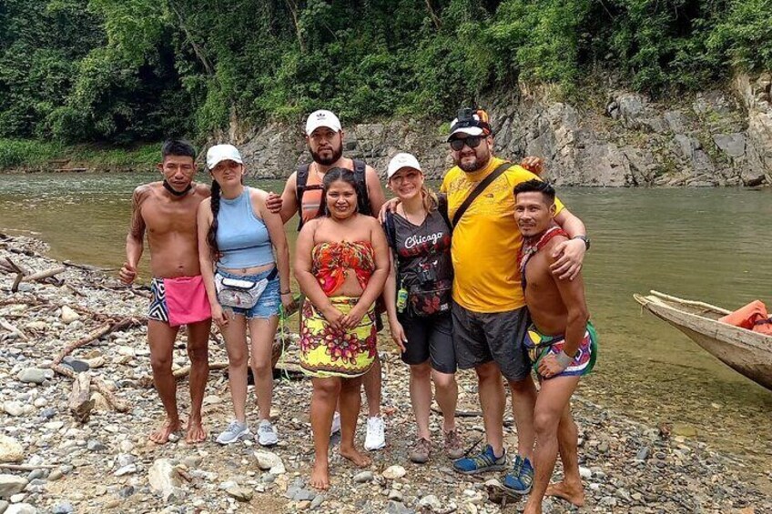 Visit the Embera Drua Community on the Chagres River!