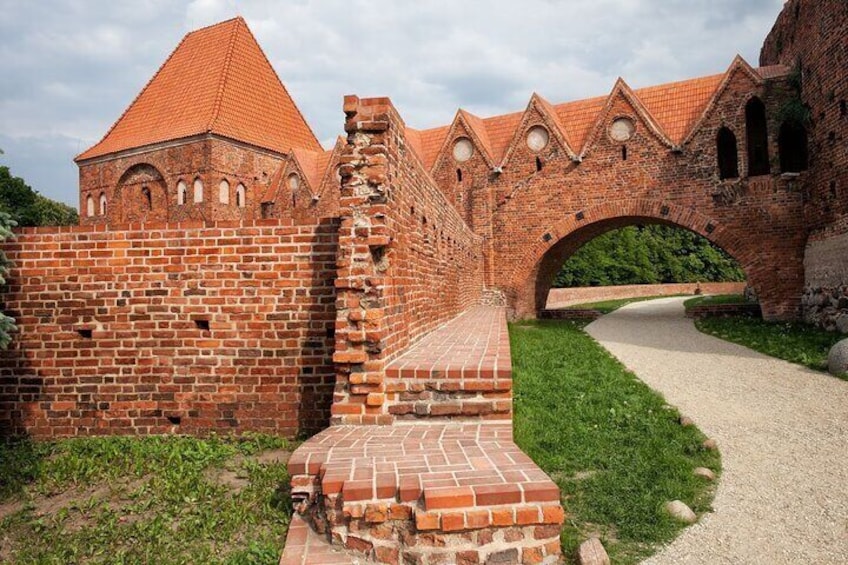 Torun: Old Town Highlights Private Walking Tour