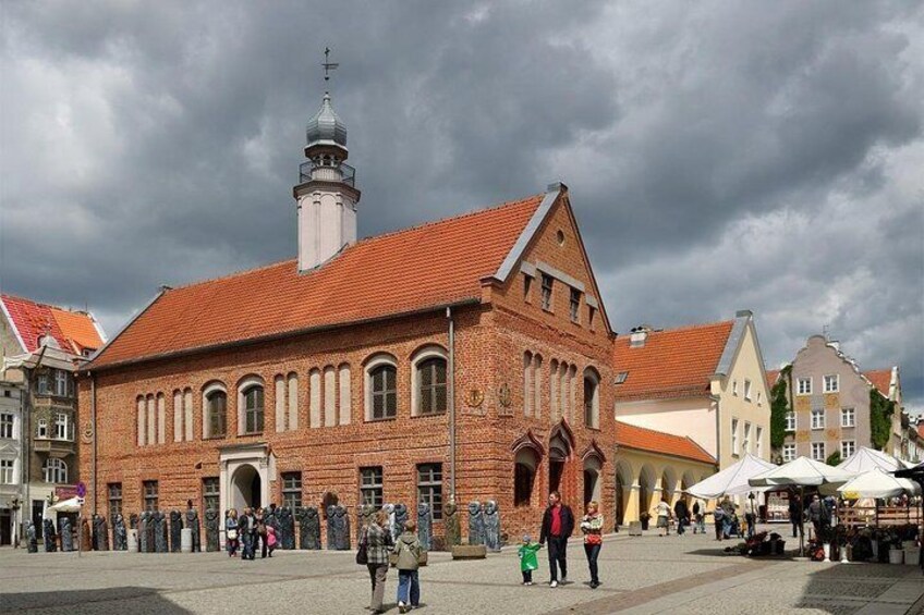 Olsztyn: Old Town Highlights Private Walking Tour