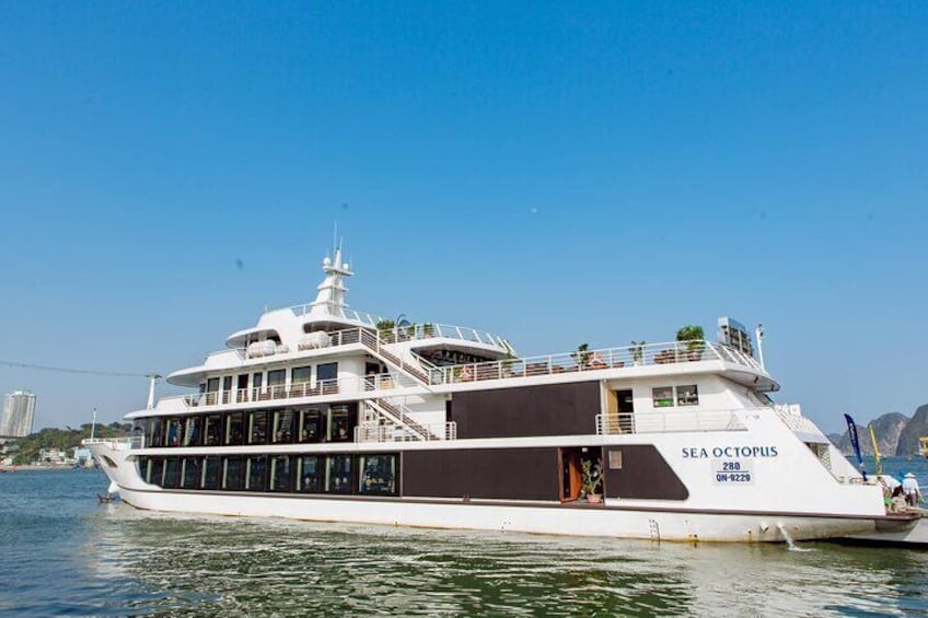 Sea Octopus Cruise - 5 Star Luxury YATCH Halong Bay-GREAT Service