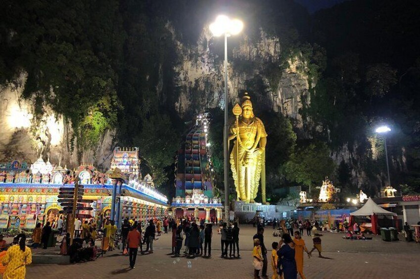 Fair Flies, Selayang Hot Spring, Batu Caves tour with Dinner