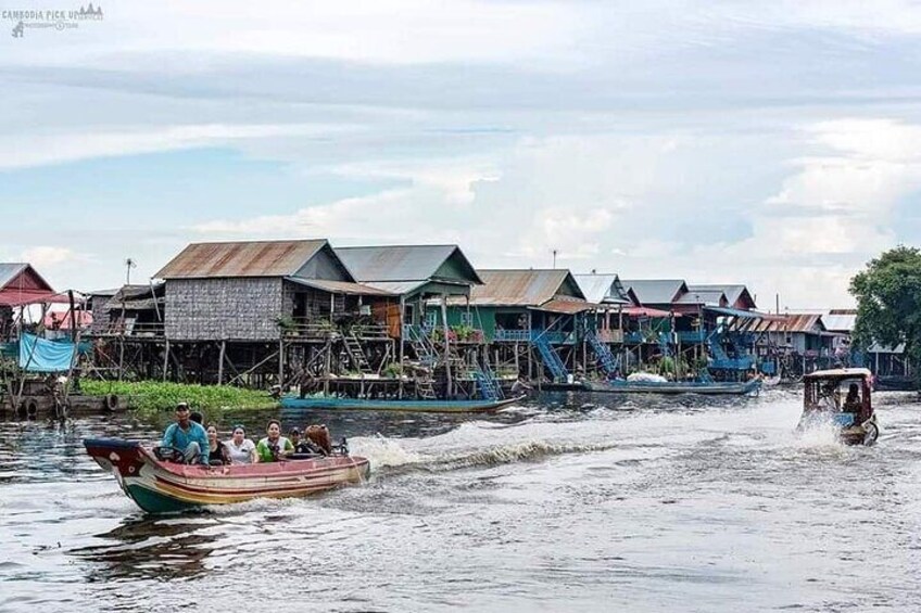 Kompong pluk floating village