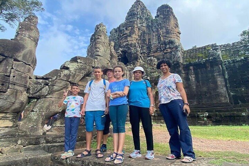 Angkor thom south gate