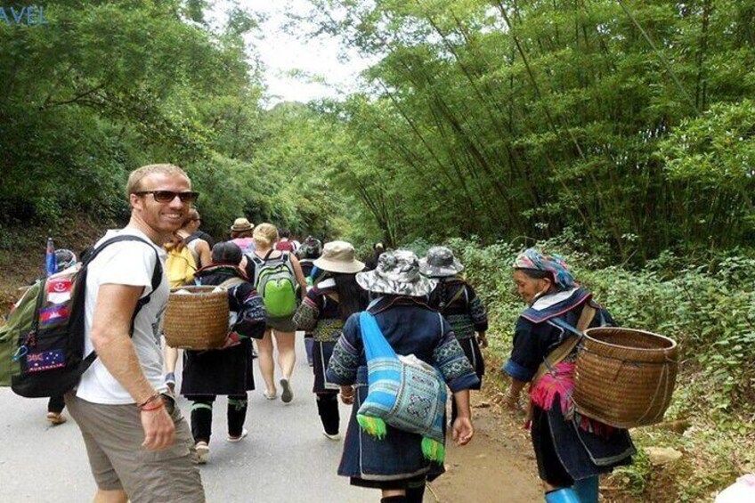 Sapa Trekking Tour from Hanoi By Limousine (2D1N Hotel Overnight)