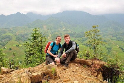 Sapa 2-Day Trekking & Homestay Overnight Tour by Bus from Hanoi