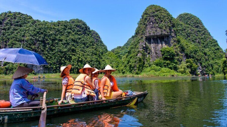 Small Group Ninh Binh Tour : Bai Dinh Trang An Mua Cave Day Tour from Hanoi