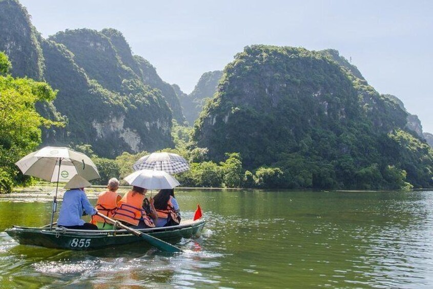 Ninh Binh- Bai Dinh -Trang An -Mua Cave Full Day Trip from Hanoi - Limousine Bus