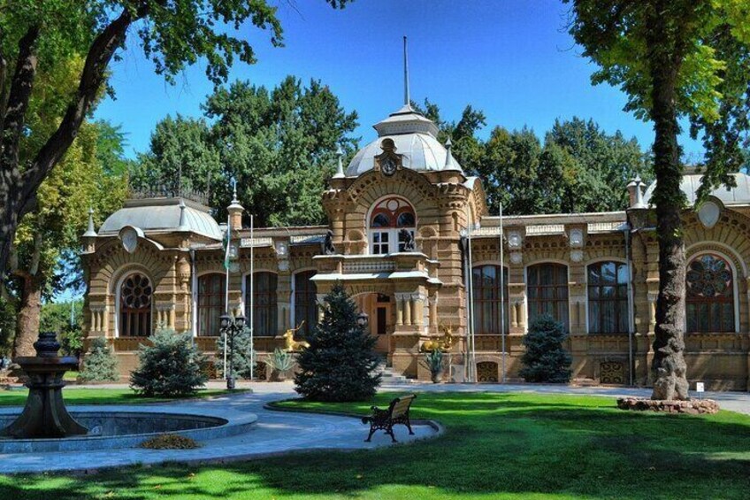 Romanov's Palace