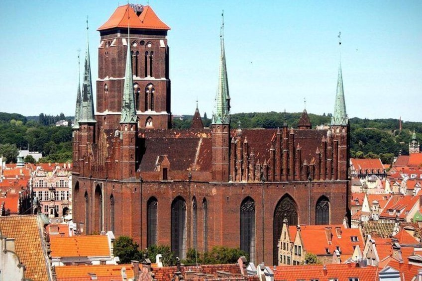 Private Walking Tour of Gdansk + Amber Museum + Malbork Castle