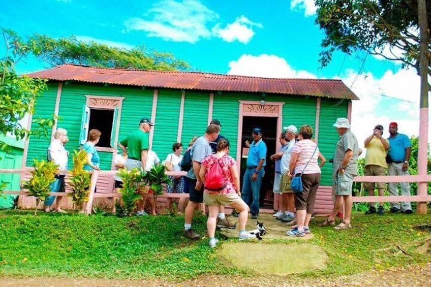 Half-Day Tour: Dominican Discovery Of a Culture