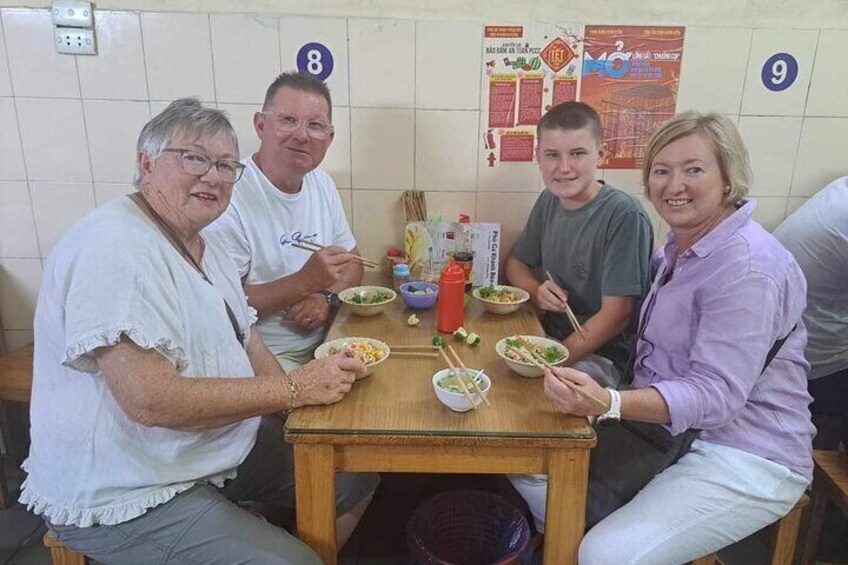 Best Hanoi Local Food Tour Visit Train Street Add Old Quarter