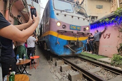 Best Hanoi Local Food Tour Visit Train Street Add Old Quarter