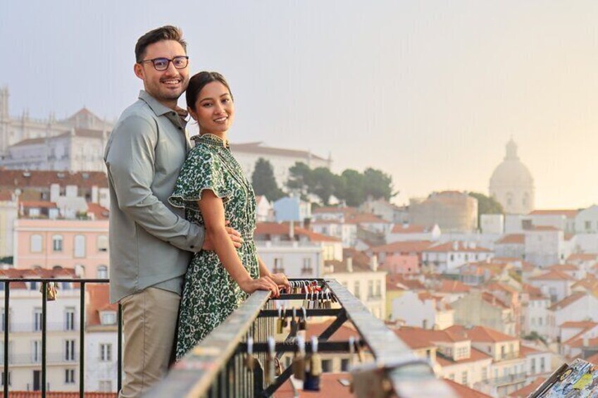 Photoshoot with a Local Professional Photographer in Lisbon