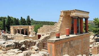 Private Shore Excursion: Knossos Palace & Archaeological Museum