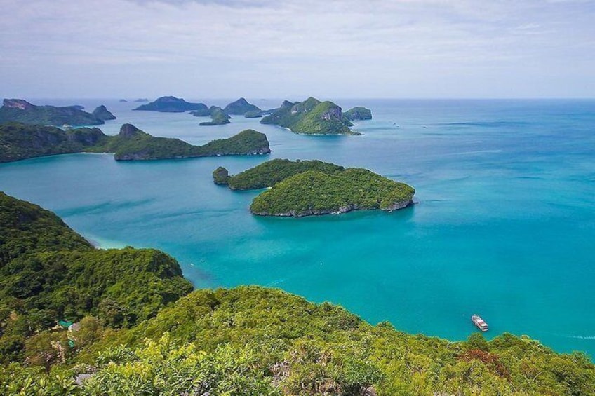 Angthong National Marine Park by Tour Boat with Snorkeling & Kayaking