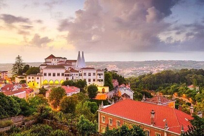 Sintra Fairytale Castles tour - entry to 2 palaces included!