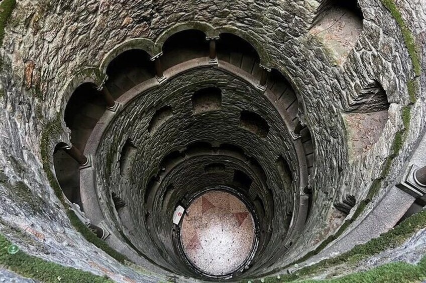 Sintra: Guided Tour to Palacio da Pena, Regaleira and Cabo da Roca