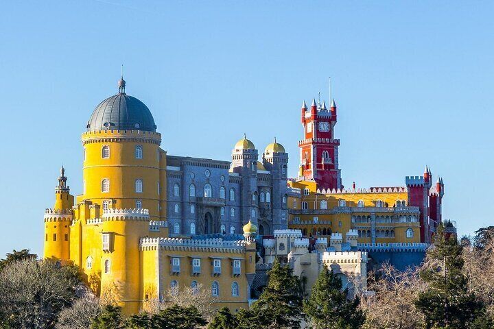 Sintra Full-Da-y Guided Tour: Pena Palace & Quinta da Regaleira