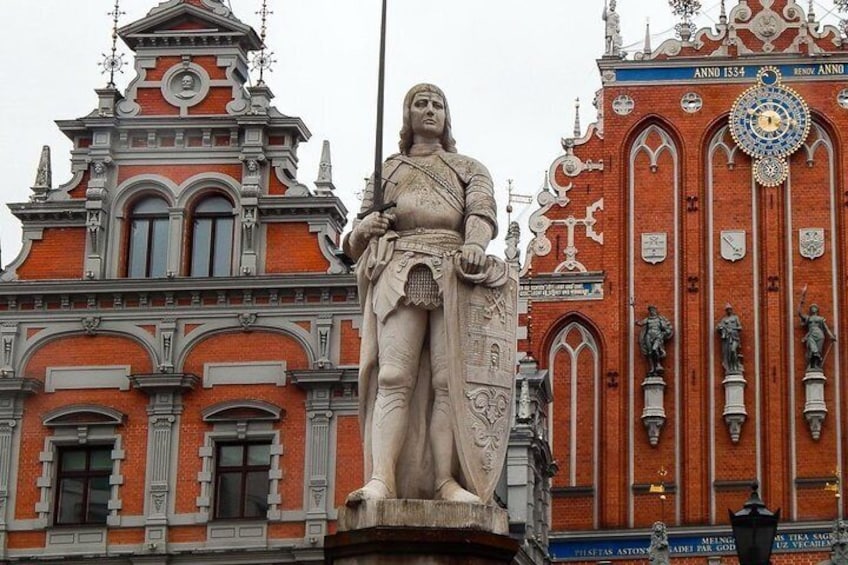 Private Shore Excursion: Highlights of Riga and Art Nouveau Museum
