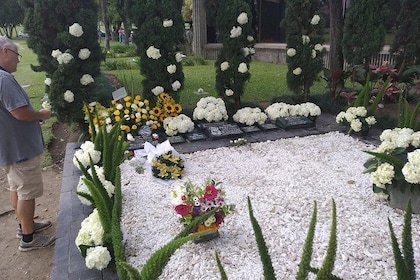 Pablo Escobar Tour met La Catedral Prison, Spaanse taal