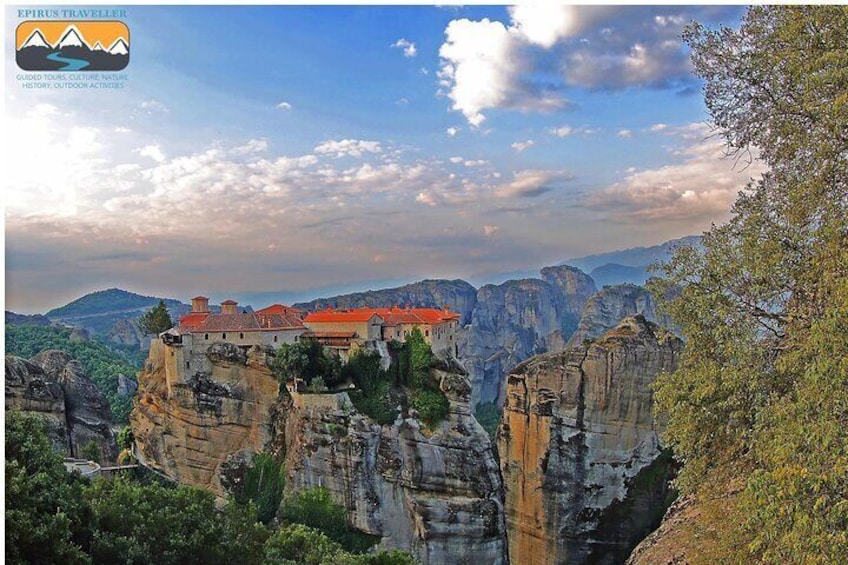 Guided all day tour to Meteora rocks & Monasteries
