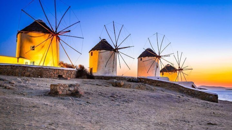 From Athens: Daily Tour to Mykonos