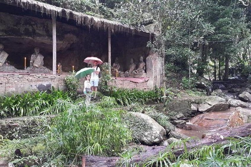 Half Day, Monk Chat Meditation Retreat on Waterfall Temple, Chiang Mai, Thailand