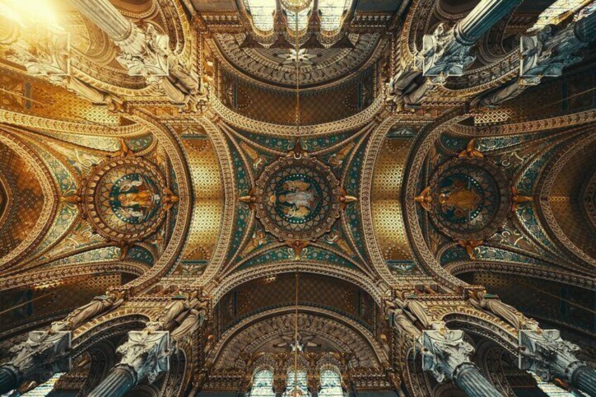 Exclusive Private Guided Tour through the Architecture of Lyon with a Local