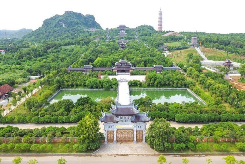 bai dinh pagoda overview