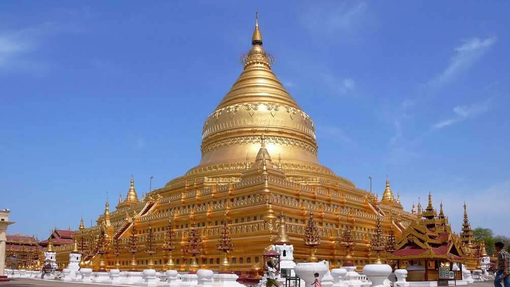 Massive gold building in Bagan 