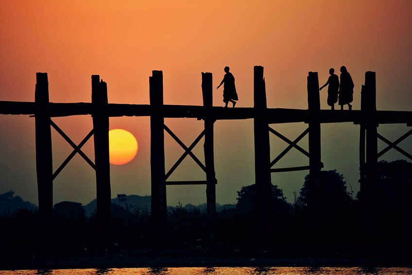 Private Half-Day City & U Bein Bridge Tour